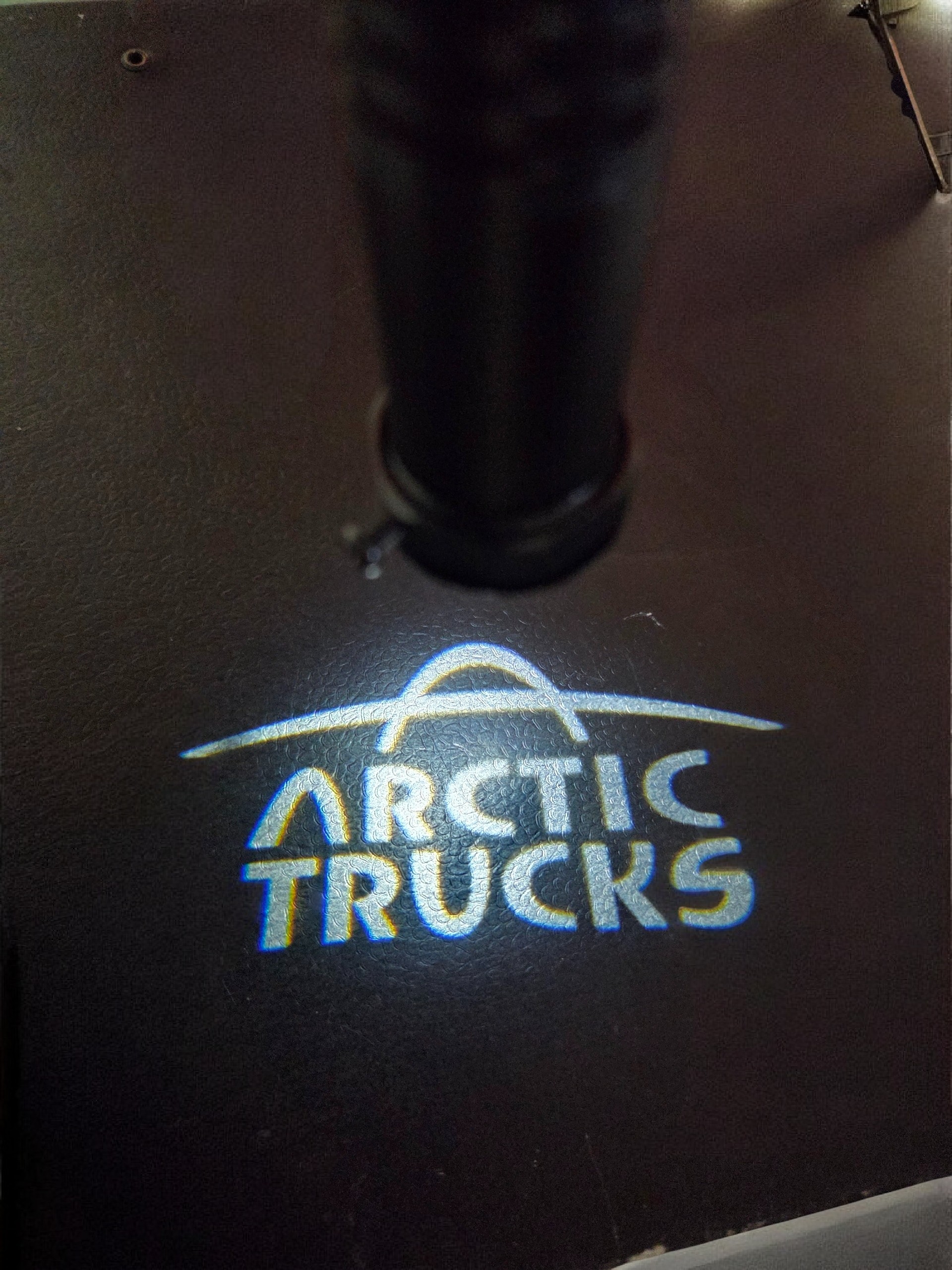 Arctic Trucks LED ljós í hurðarbotn