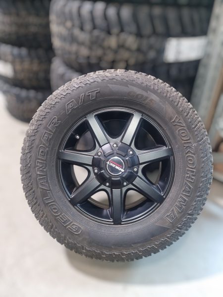 Yokohama Geolandar 245/70R16